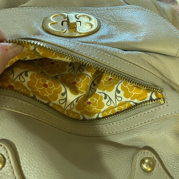 GUC~Emma Fox Large "Mushroom" foldover satchel - Picture 11 of 16